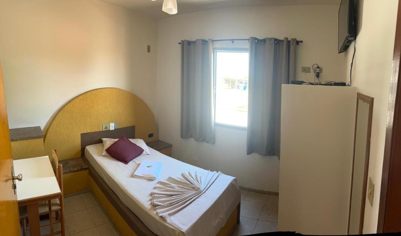 Hotel Lareira เซาโจเซดอสกัมปอส ภายนอก รูปภาพ