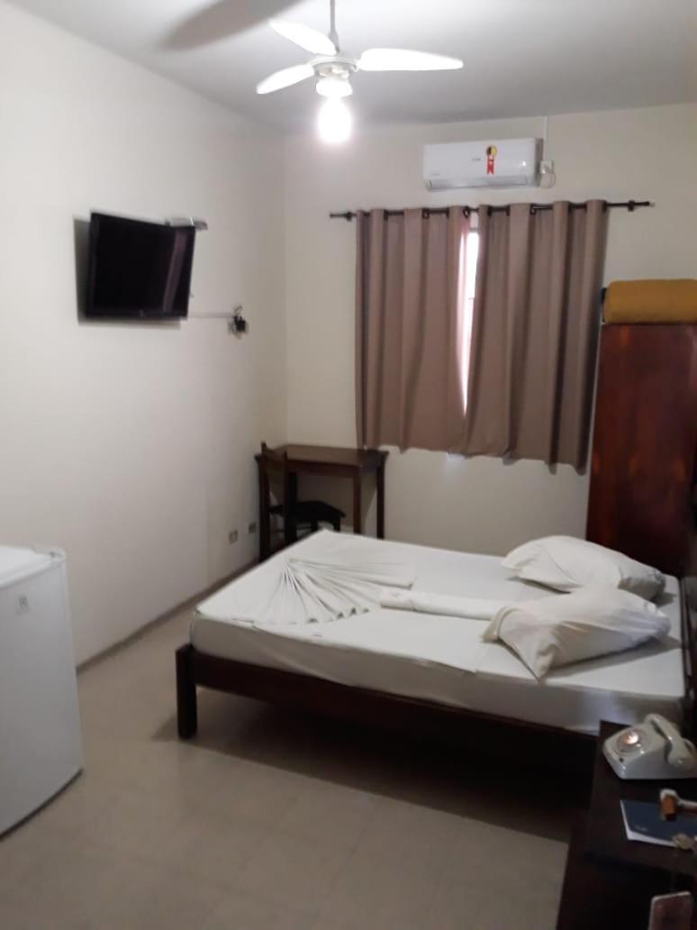 Hotel Lareira เซาโจเซดอสกัมปอส ภายนอก รูปภาพ